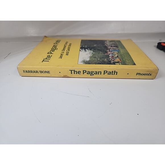 The Pagan Path: The Wiccan Way of Life by Stewart & Janet Farrar 1995 Printing - Picture 4 of 9